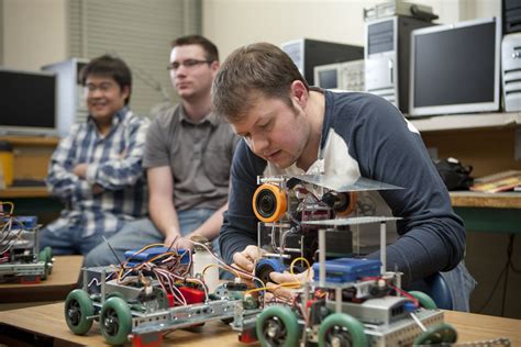 Electronic Engineering Jobs .